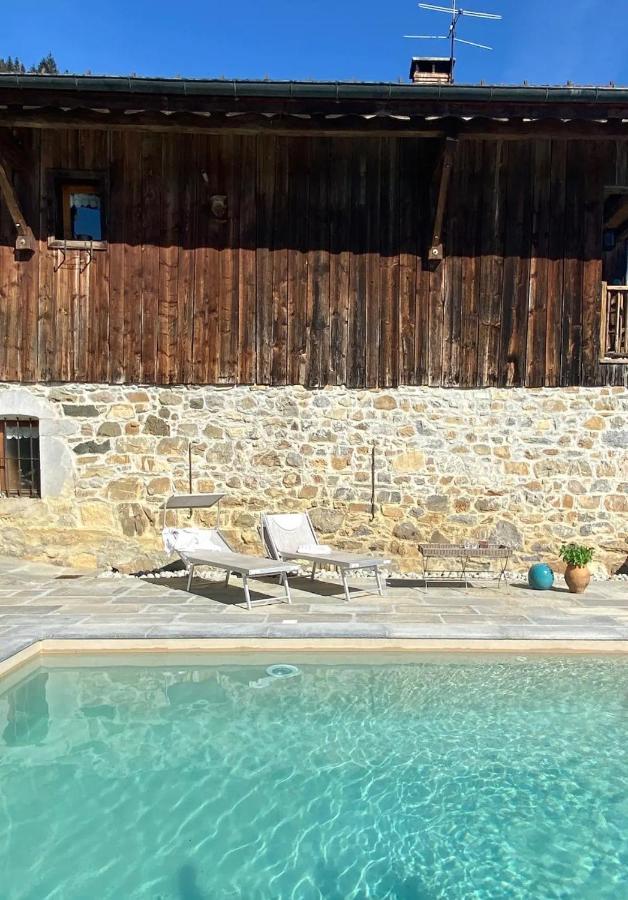Apartamento La Ferme Des Cousines Saint-Sigismond  Exterior foto